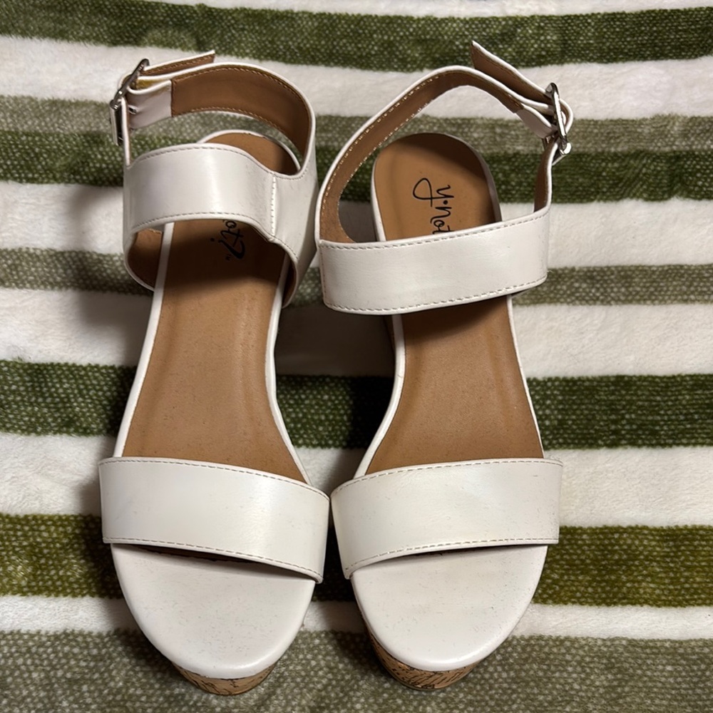 Ina White Minimalist Sandals